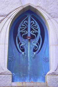 metal-wood-exterior-doors-vintage-style-antique-7