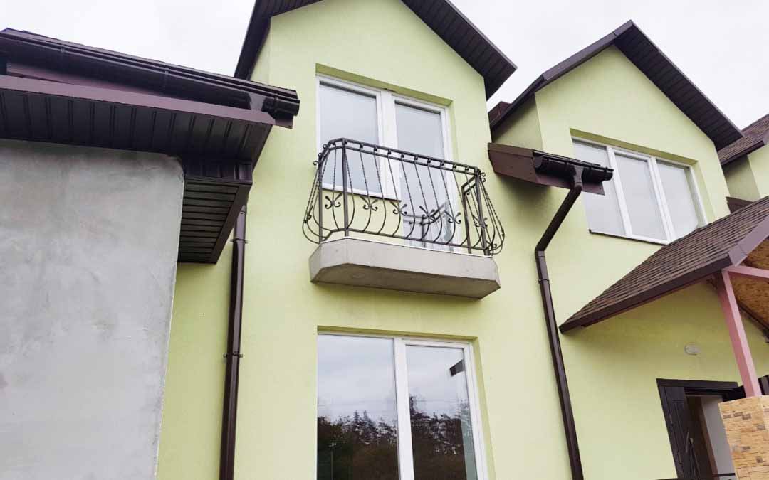 Балконы и перила для частного дома